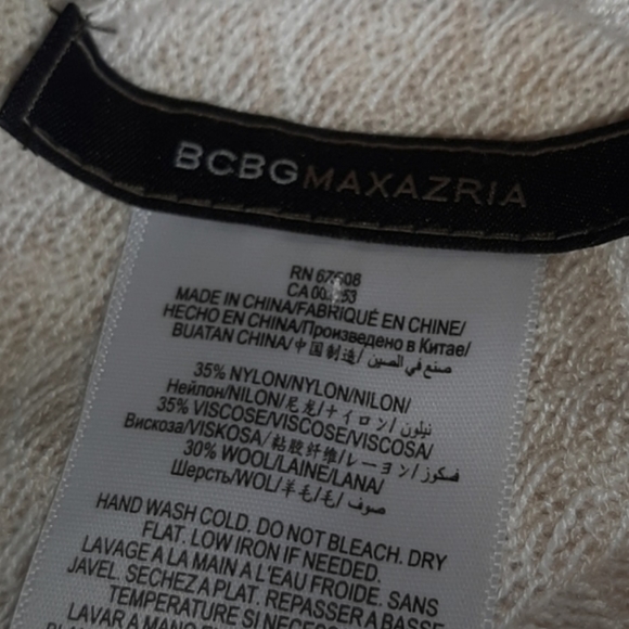 Bcbg Max azria shawl - Picture 4 of 4